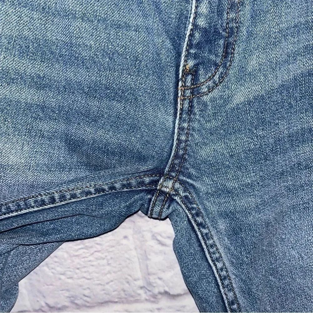 We the Free Free people distressed denim jeans womens wide legged flared size 26 - Picture 10 of 10